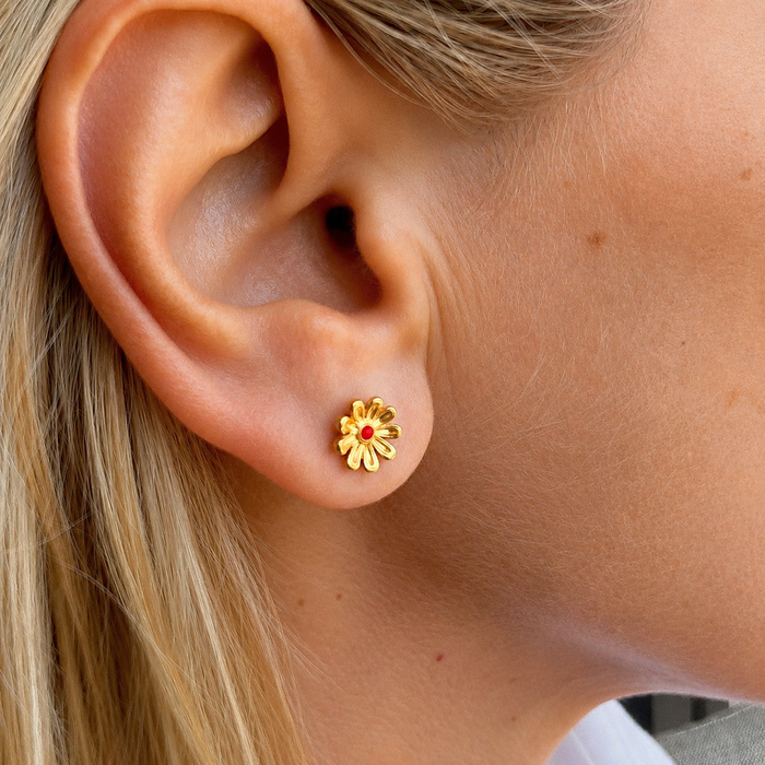 Daisy Studs