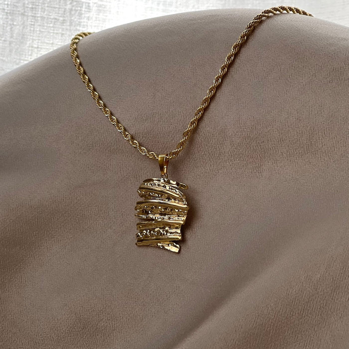 Rome Necklace