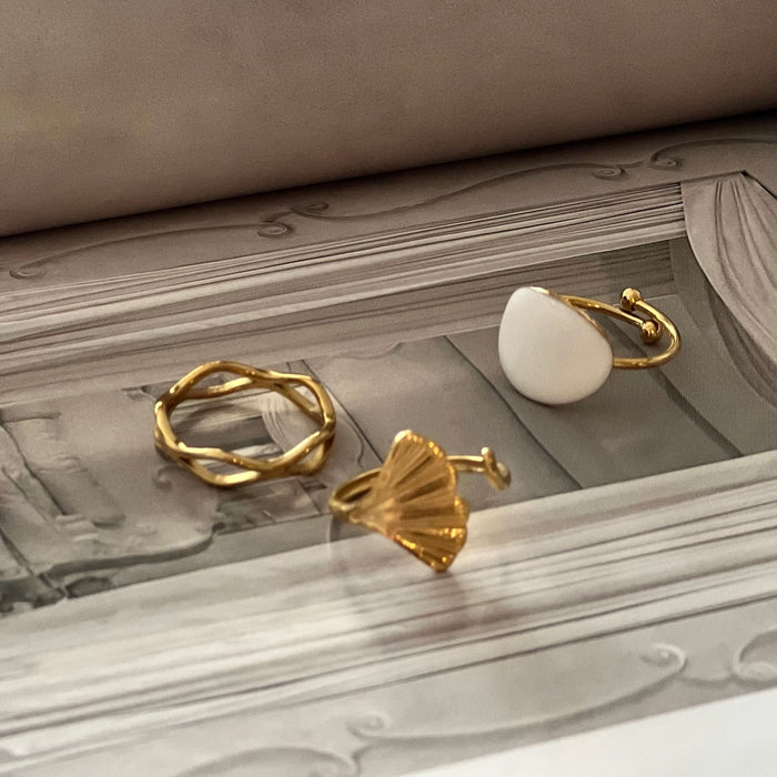 Ariel Ring